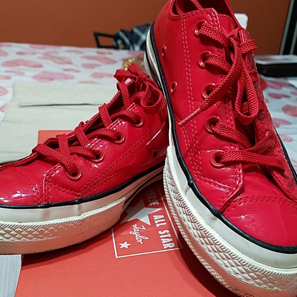 Converse